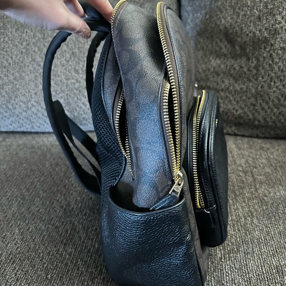 Coach Backpack - Picture 4 of 6